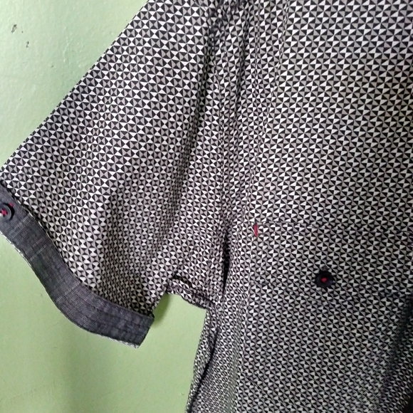 short-sleeved shirt - Picture 3 of 5